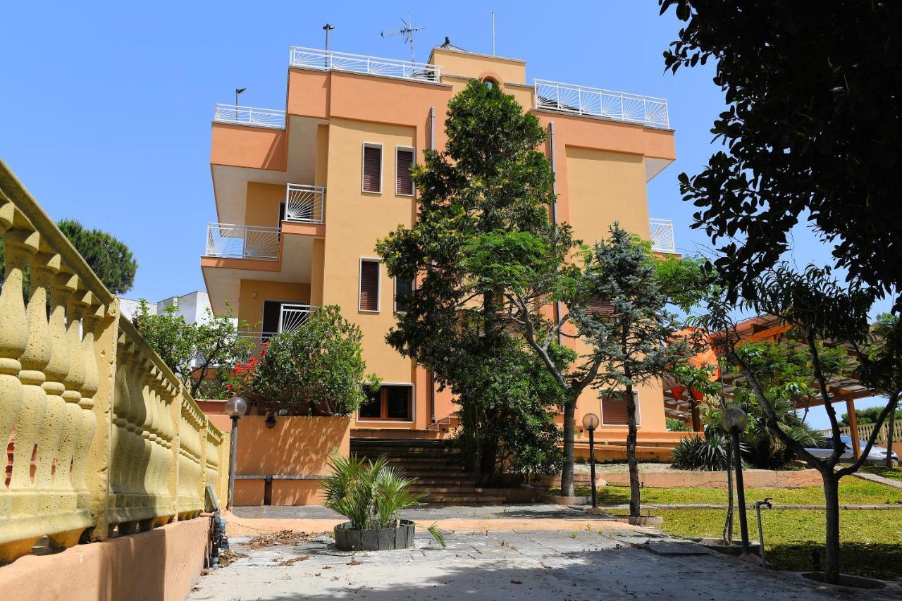 B&B Il Canto Del Mare Pulsano Exterior foto